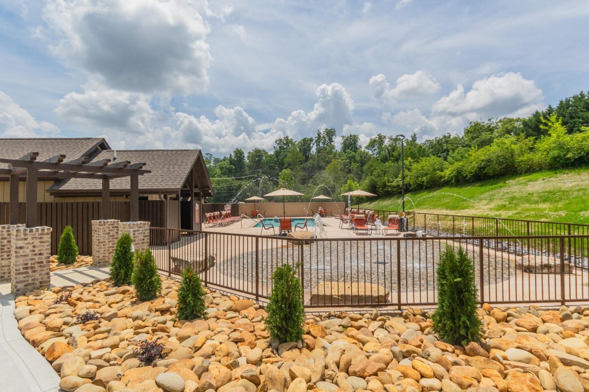 New 3 Bedroom Apartment Sleeps 6 Pigeon Forge Exterior photo